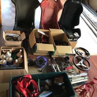 車用品　車シート　ハンドルなど