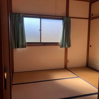 English Share House