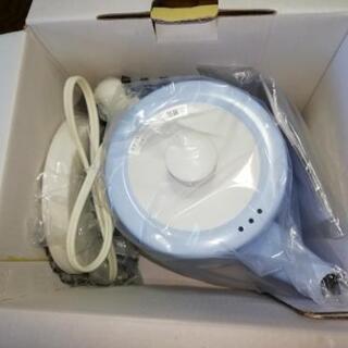 (値下げしました)新品未使用・セラヴィ電気ケトルCLV-414 (淡いブルー) 0.8リットルの画像