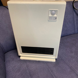 セラミックヒーター　人感センサー付き　500w1000w