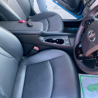 トヨタ　プリウス🚘Sツーリングセレクション✨革シート✨の画像