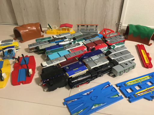 電車(ジャンク品)、プラレール