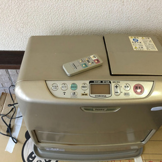 【取り引き中】コロナ石油ファンヒーター【リモコン・説明書あり】