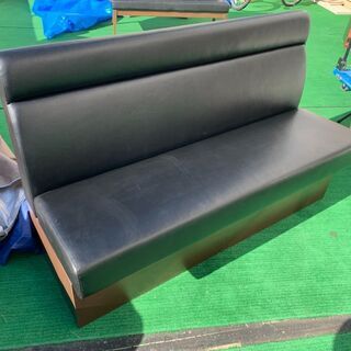 中古　三人掛けソファ