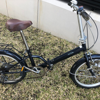 【 20インチ 折りたたみ自転車】6段変速　キャリア付き　初売り...