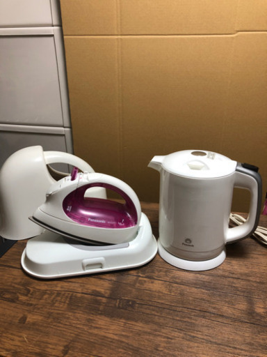 アイロン＋ケトル アイロン台付き