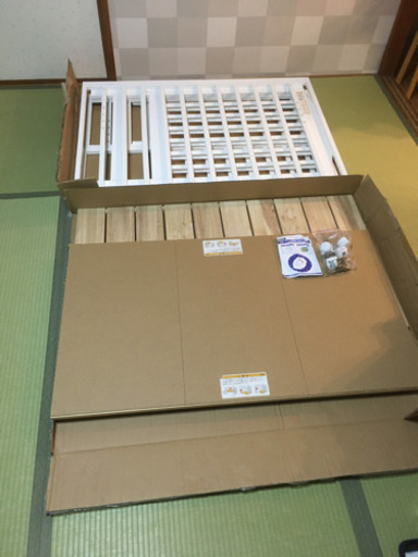 未使用　条件付値引きあり　カトージ　ハイシートベビーベッド　ホワイト　02474