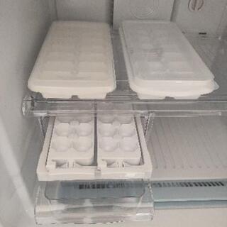 ☆2017年製☆　冷凍冷蔵庫  ハイアール　Haier　JR-NF214A　の画像