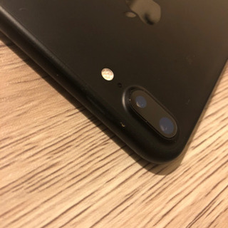 iPhone 7 Plus Black 32 GB SIMロック解除済み