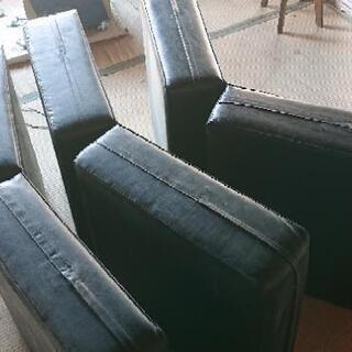 【お話中です】大きな折りたたみクッション（3個あります）