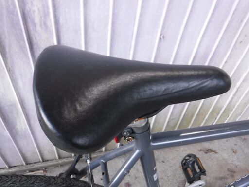 モーメンタムのクロスバイク iNeed　中古自転車 324