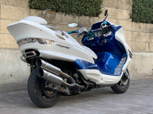 珍カラーツートン！【YAMAHAm マジェスティ】フルカスタム‼︎ スピーカー付き