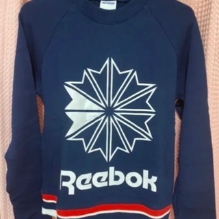 トレーナー　リーボック　M