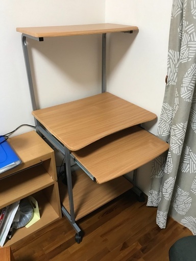 パソコンラック