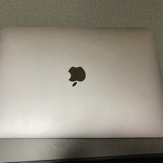 土曜日の夜まで限定MacBookPro13インチの画像