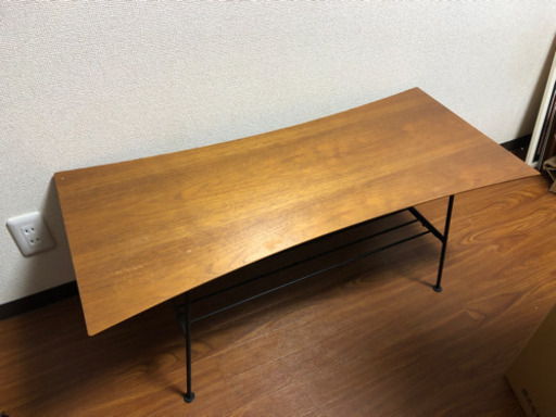 テーブル