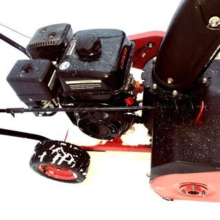 家庭用　LONCIN 除雪機  ガソリン リコイル始動　Household LONCIN snowplow gasoline recoil startの画像
