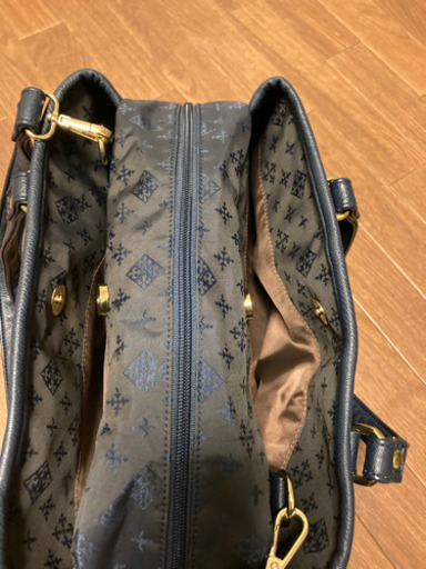 ラシット　ショルダーバッグ