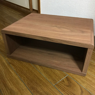 新品、隙間棚