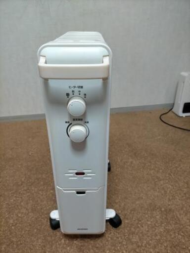 アイリスオーヤマ ウェーブ型オイルヒーター ダイヤル操作式 ホワイト KWOH-120C-W 最大8畳\n