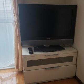 HITACHI  WOOO32インチと テレビ台セットで