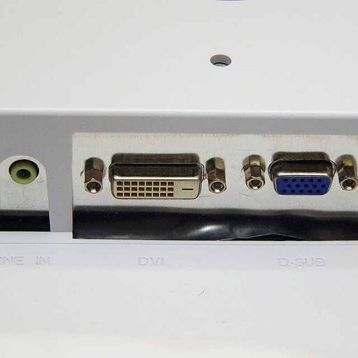☆22インチワイド液晶モニター☆スピーカー内蔵☆シリアル№：URJ2018620LI