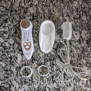 HITACHI ハダクリエ Hot&Cool 美顔器の画像