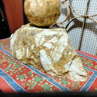 コロナ断捨離です　縁起物　石の置物ですの画像