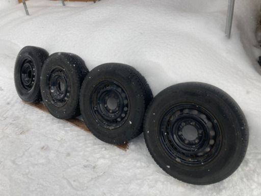 ハイエース200系　ヨコハマスタッドレス