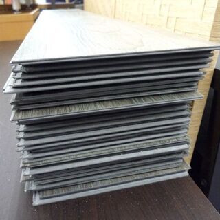 カラーズハッピータイル 41枚セット 150×936ｍｍ クリックオン プレミアム 5G はめ込み式フロアタイル 内装 木目調 札幌市の画像