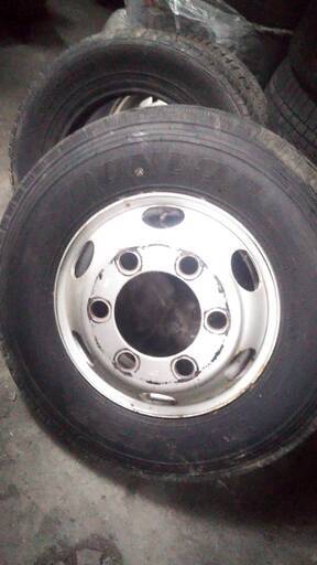 値下げ！エルフで使用してました　ホイール付き6本　バリ山です