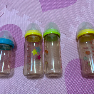 (お話中)もらって下さい。☆ピジョン　哺乳瓶４本(中古)☆
