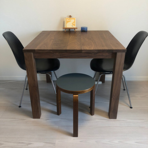 【値下げ】定価14万円　シキファニチア　モリス　ダイニングテーブル　極美品　85×85