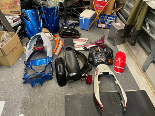 バイクパーツ　いろいろ　まとめて　アドレスV125G エイプ50 バリオス　MBX50 TW225 ミニキャブ　クリッパー