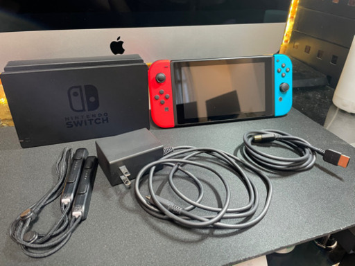 【美品】Nintendo Switch 本体【箱無し】
