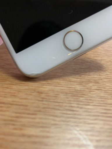 iPhone7シルバー　　iPod touchシルバー付き　スマホ