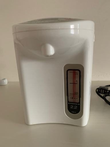 決まりました      電気ポット  2.2L