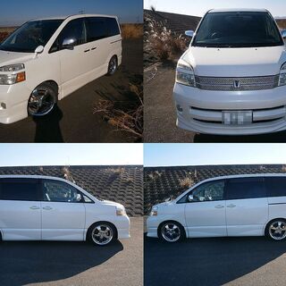 トヨタ　ヴォクシー★車検2年付き★オプション多数★