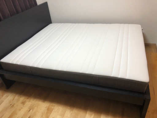 IKEA クイーン　ベッド　美品　1.31まで