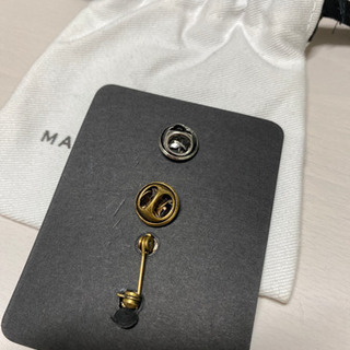 MARC JACOBS ブローチの画像