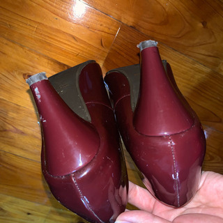 index ワインカラーパンプスの画像