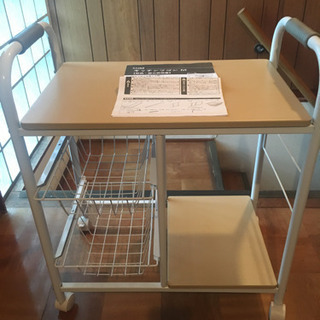キッチンワゴン　2台　美品