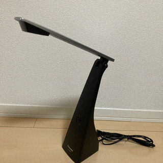 【値下げ・美品】Panasonic LEDデスクライト SQ-LD220の画像