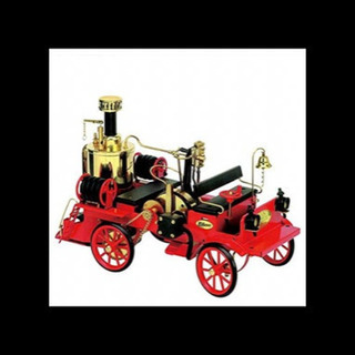 蒸気エンジン付ポンプ消防車のレプリカの画像