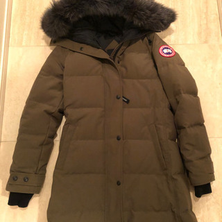 美品　カナダグース　レディース　　　CANADA GOOSE