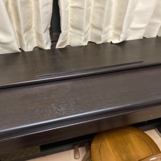 電子ピアノ　YAMAHA