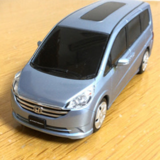 ミニカー　ステップワゴン1/24カラーサンプル非売品
