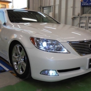 極美車！！LS460 走行距離なんと10900キロの画像