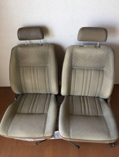te70 ae70 te71 ke70 前の左側　右側　シート　2つ
