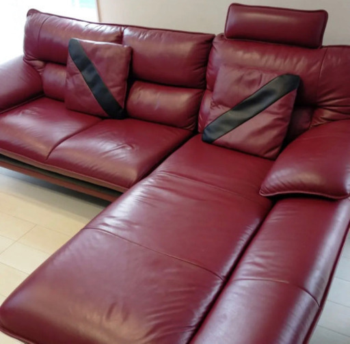 ニトリソファー赤✨